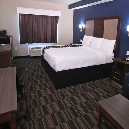 Home Inn And Suites אוליב בראנץ' מראה חיצוני תמונה